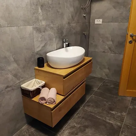 Konfidenca Apartment