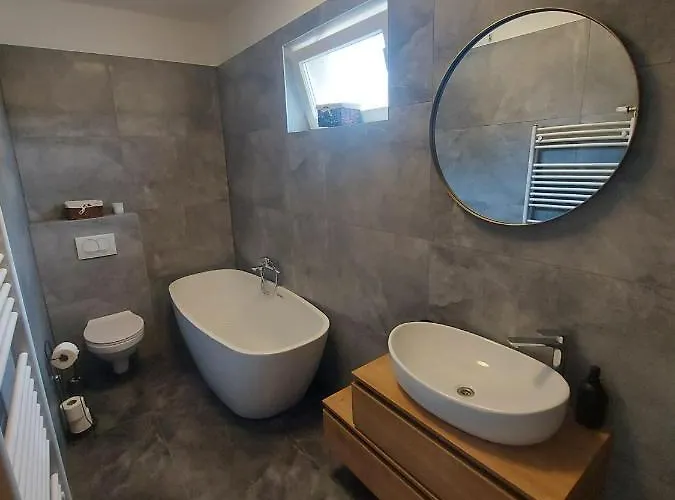 Konfidenca アパート *